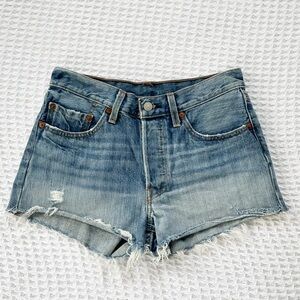 Levi's 501 Women's Jean Denim Shorts 28 inch waist (size 4) Retro